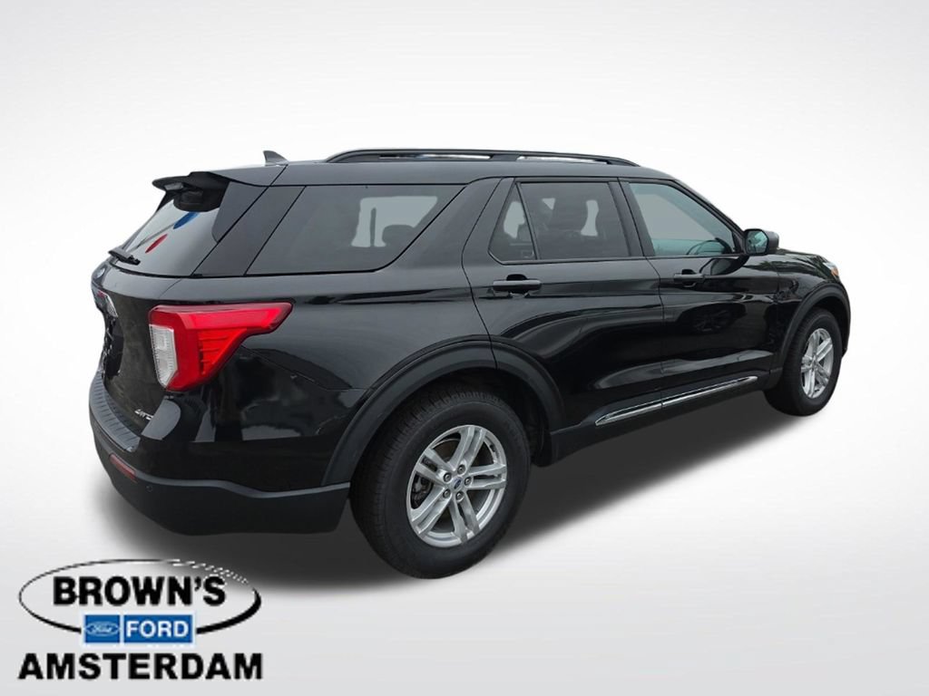 Used 2023 Ford Explorer XLT AWD/4WD image 9