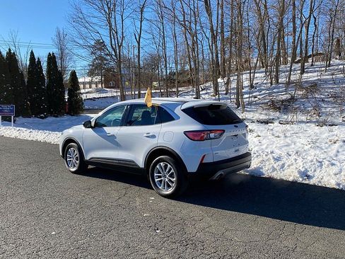 Certified 2022 Ford Escape SE w/ Convenience Package image 6
