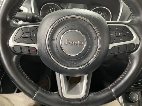 Used 2019 Jeep Compass Latitude w/ Popular Equipment Group image 30