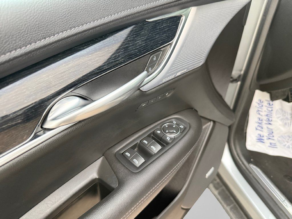 Used 2025 Cadillac XT5 Premium Luxury AWD/4WD image 19