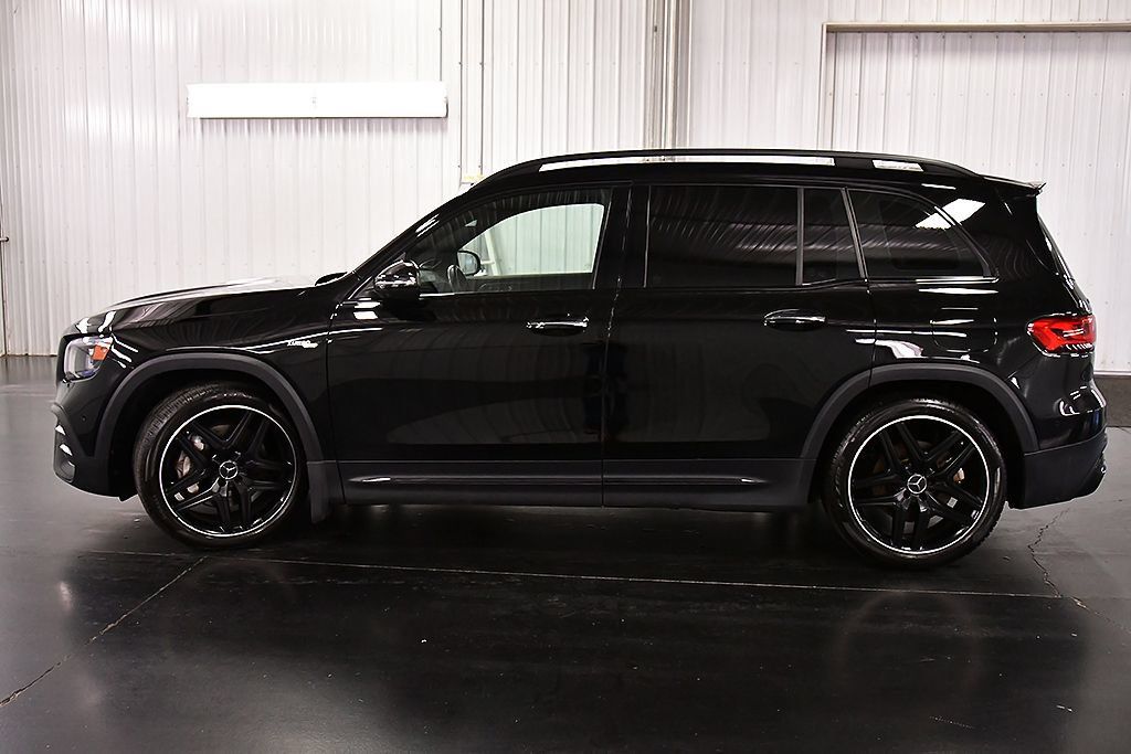 Used 2023 Mercedes-Benz GLB 35 AMG 4MATIC image 4