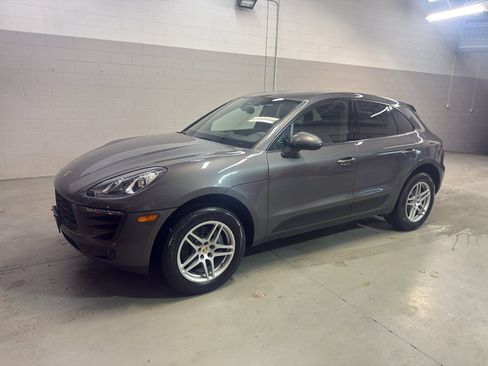 Used 2017 Porsche Macan image 3