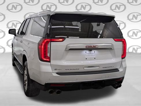 Used 2022 GMC Yukon XL Denali AWD/4WD image 28