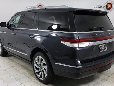 Used 2023 Lincoln Navigator Reserve AWD/4WD image 4