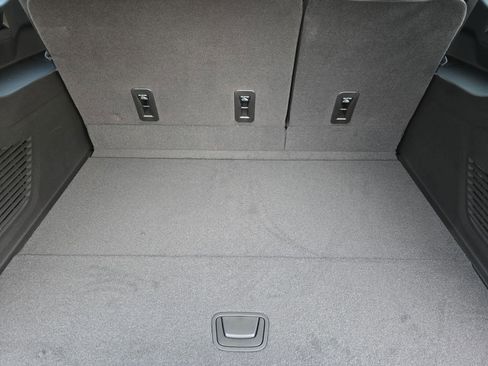 New 2026 GMC Yukon XL Elevation image 13