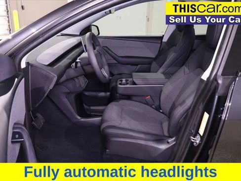 Used 2026 Tesla Model Y 2WD image 18
