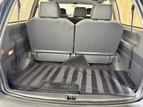 Used 1995 Toyota Previa DX image 37