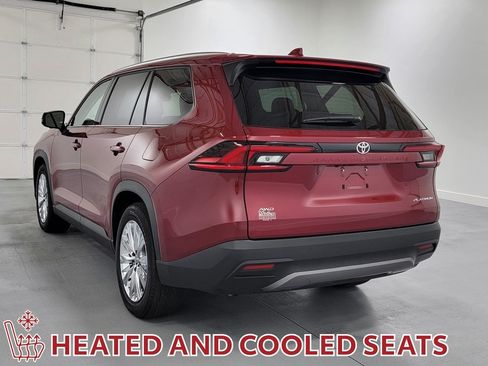 Certified 2025 Toyota Grand Highlander AWD image 6
