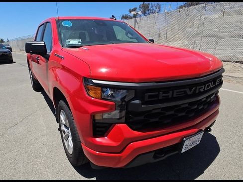 Used 2025 Chevrolet Silverado 1500 Custom RWD image 2