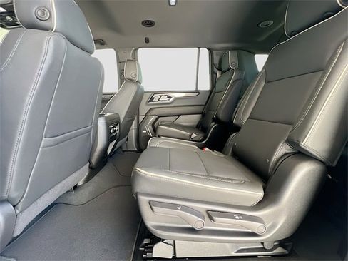 New 2026 GMC Yukon XL Elevation image 17