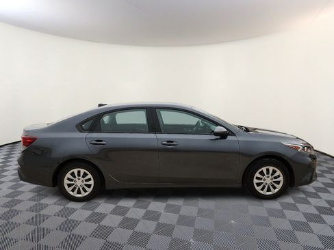 Used 2023 Kia Forte LX FWD image 5