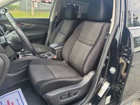 Used 2019 Nissan Rogue SV AWD/4WD image 11