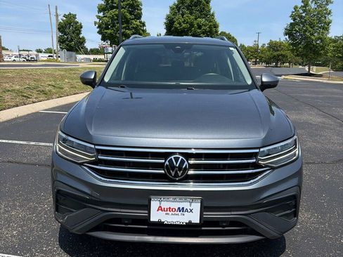 Used 2023 Volkswagen Tiguan SE AWD/4WD image 2
