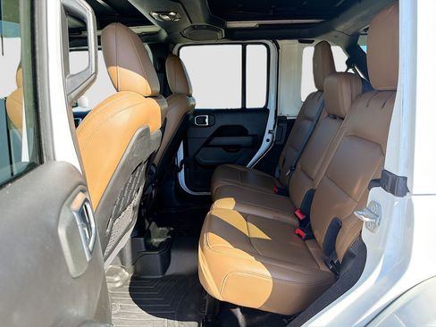 Used 2021 Jeep Wrangler Unlimited Rubicon w/ LED Lighting Group image 20