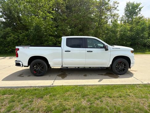 New 2026 Chevrolet Silverado 1500 RST w/ Redline Edition AWD/4WD image 10