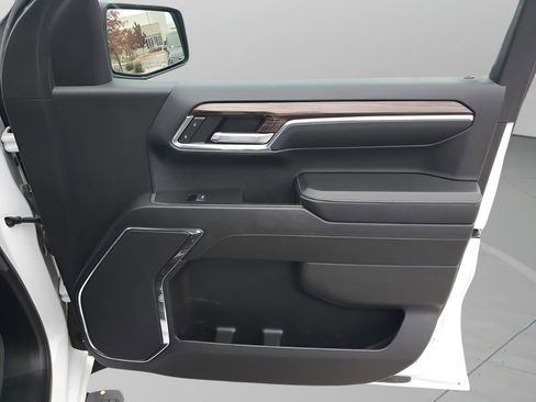 Used 2024 Chevrolet Silverado 1500 LT Trail Boss w/ Protection Package image 13