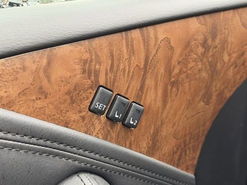 Certified 2024 Nissan Armada SL w/ Captain's Chairs Package image 31