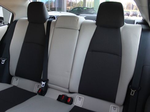 Used 2026 Toyota Corolla LE FWD image 14