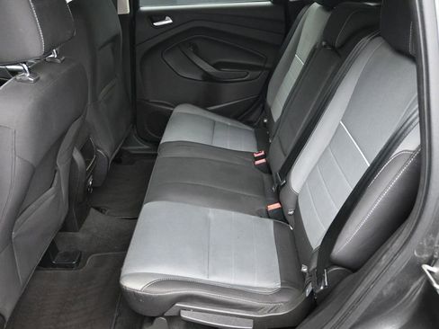 Used 2015 Ford Escape SE image 11