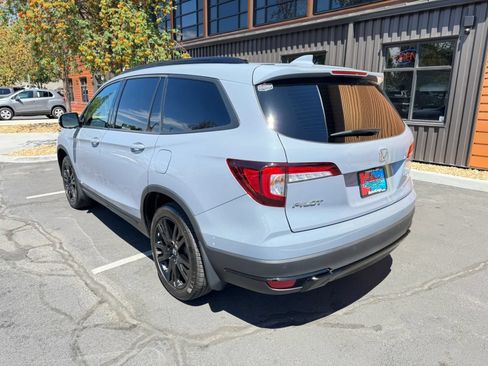 Used 2022 Honda Pilot Black Edition image 3