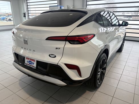 Used 2024 Buick Envista Sport Touring w/ Convenience I Package image 4