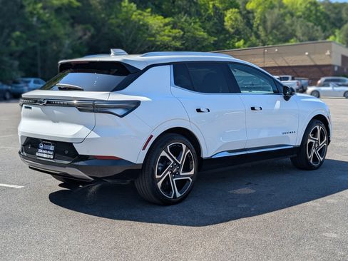 Used 2024 Chevrolet Equinox EV LT w/ LPO, Blackout Package image 9