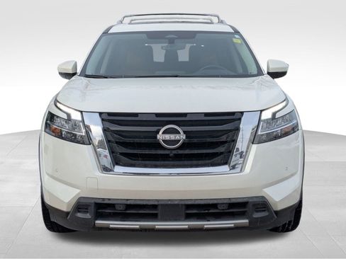 Certified 2023 Nissan Pathfinder Platinum image 2