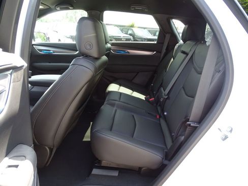 New 2025 Cadillac XT5 Luxury image 22