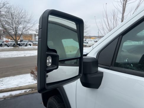 New 2025 GMC Sierra 3500 Pro w/ Convenience Package image 9