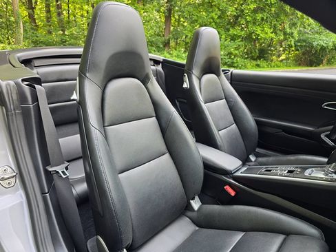 Used 2018 Porsche 911 Carrera RWD image 26