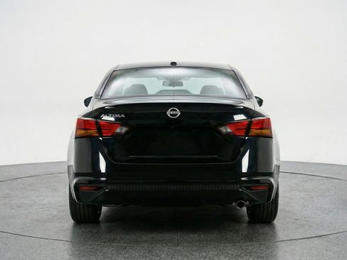 Used 2025 Nissan Altima 2.5 SV image 7