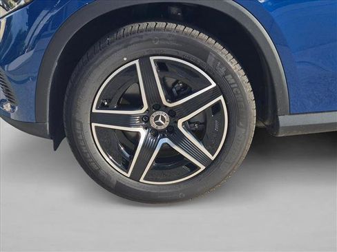 Certified 2026 Mercedes-Benz GLC 300 image 21