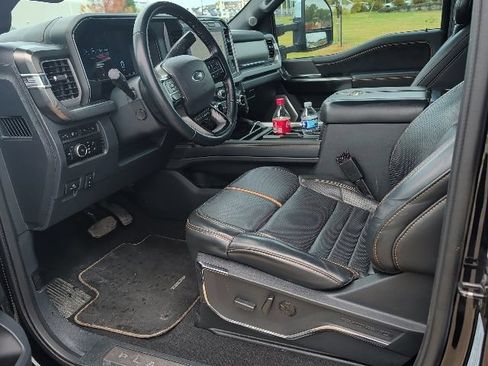 Used 2024 Ford F250 Platinum AWD/4WD image 17