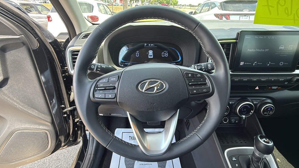 Used 2026 Hyundai Venue SEL FWD image 20