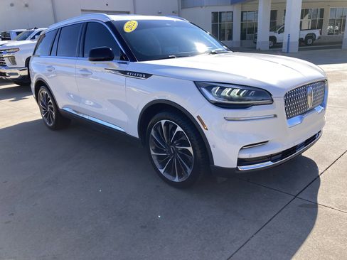 Used 2022 Lincoln Aviator Reserve w/ Equipment Group 201A image 3