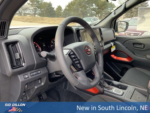New 2026 Nissan Frontier PRO-4X w/ Pro-4x Convenience Package image 6