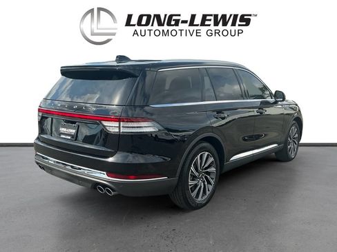 Used 2025 Lincoln Aviator 2WD image 7