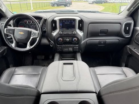 Used 2022 Chevrolet Silverado 2500 LTZ w/ LTZ Convenience Package AWD/4WD image 6