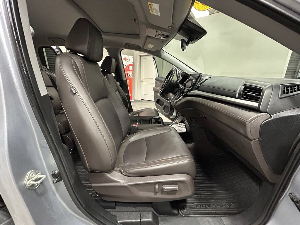 Used 2018 Honda Odyssey EX-L image 43