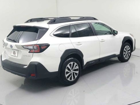 Certified 2025 Subaru Outback Premium image 10