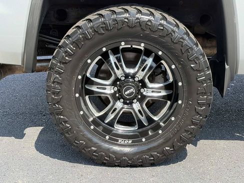 Used 2018 GMC Sierra 1500 Denali AWD/4WD image 9