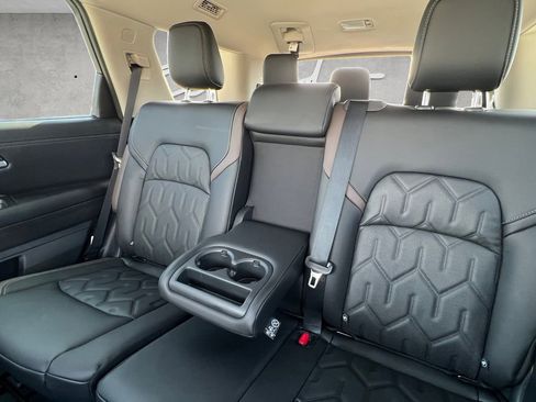 New 2026 Nissan Pathfinder Platinum w/ Cargo Package FWD image 23
