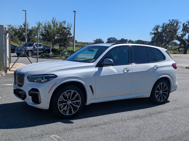 Used 2022 BMW X5 M50i w/ Premium Package AWD/4WD image 3