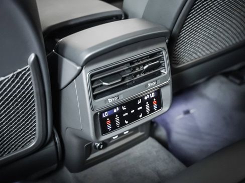 New 2026 Audi RS Q8 performance image 22