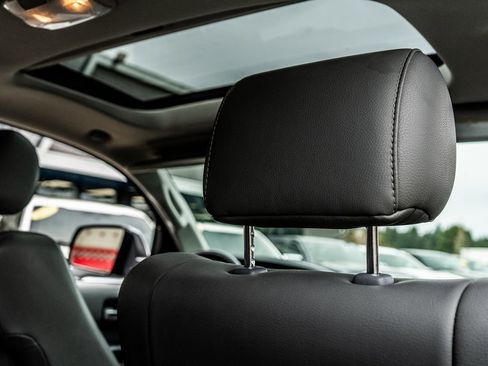 Used 2018 Toyota Sequoia Limited image 40