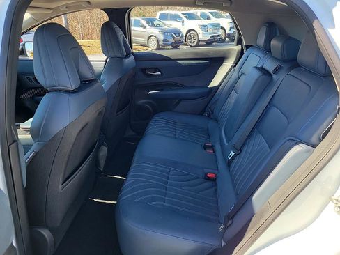 Used 2024 Nissan Ariya AWD image 12