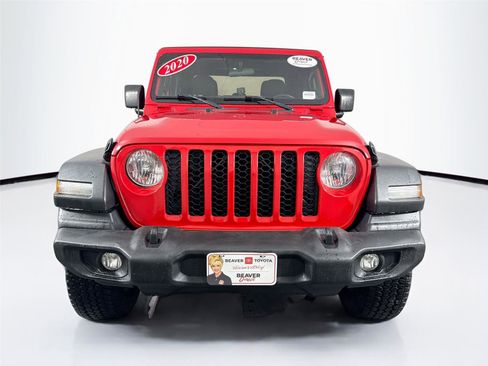 Used 2020 Jeep Gladiator Sport w/ Quick Order Package 24S image 3