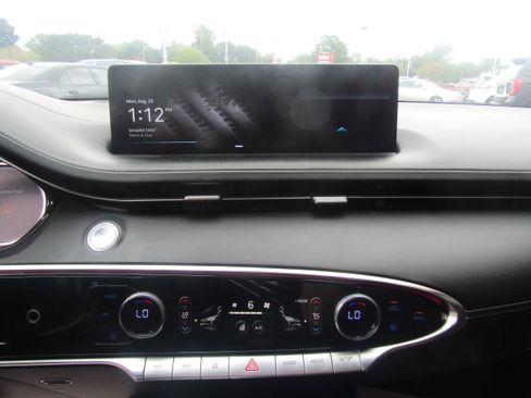 Used 2022 Genesis GV70 3.5T Sport w/ Sport Advanced Package image 12