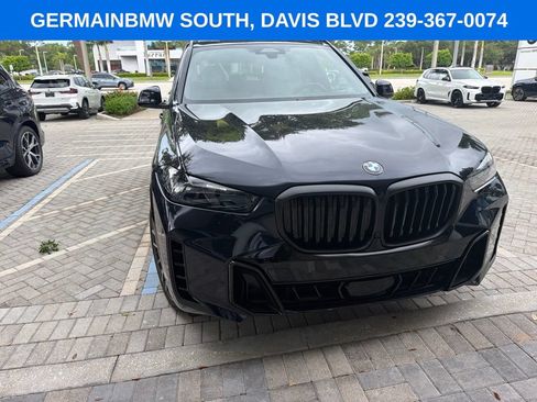 Used 2024 BMW X5 xDrive40i w/ M Sport Package AWD/4WD image 32