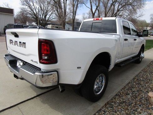 Used 2026 RAM 3500 Tradesman AWD/4WD image 7